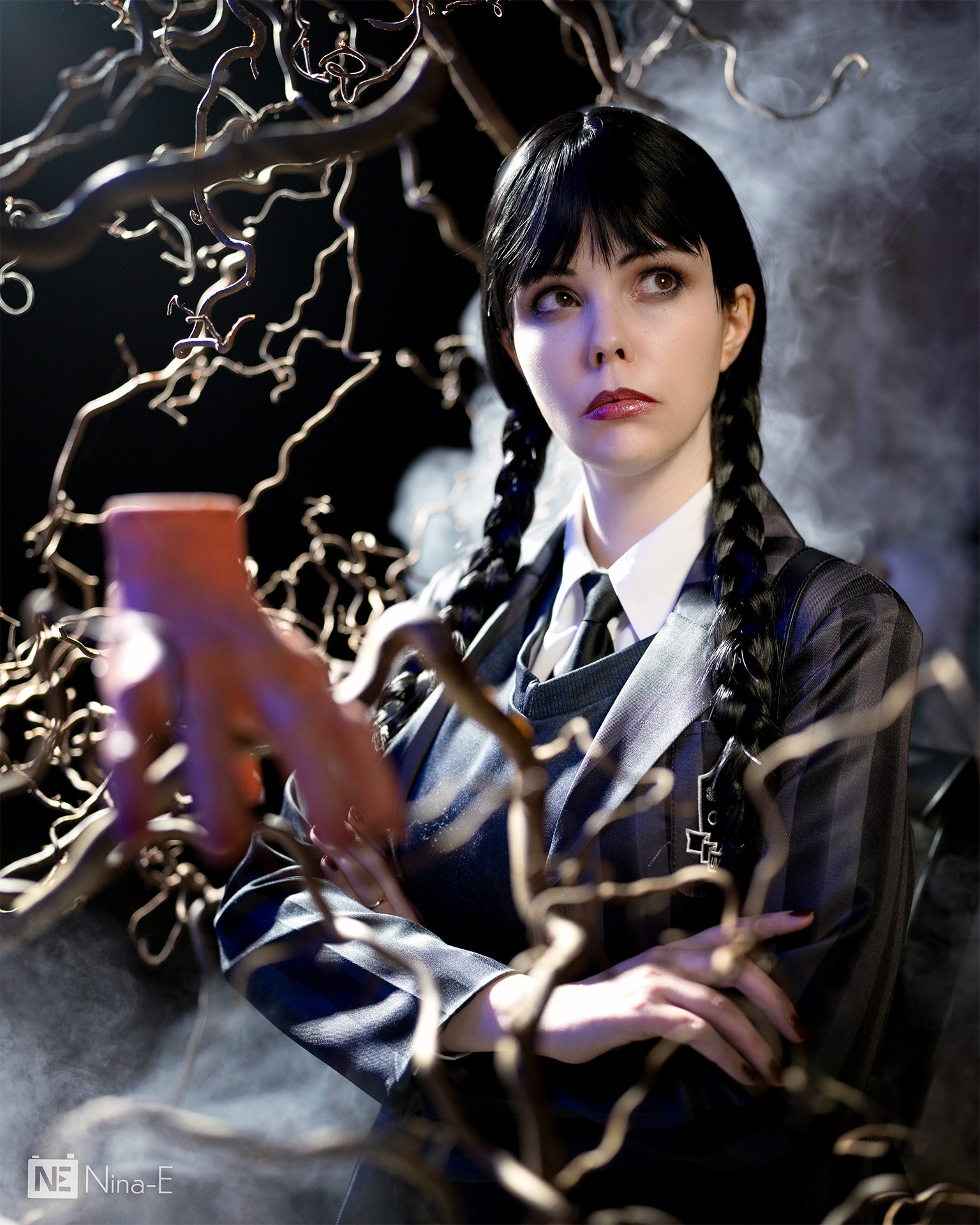 Wednesday Cosplayerin