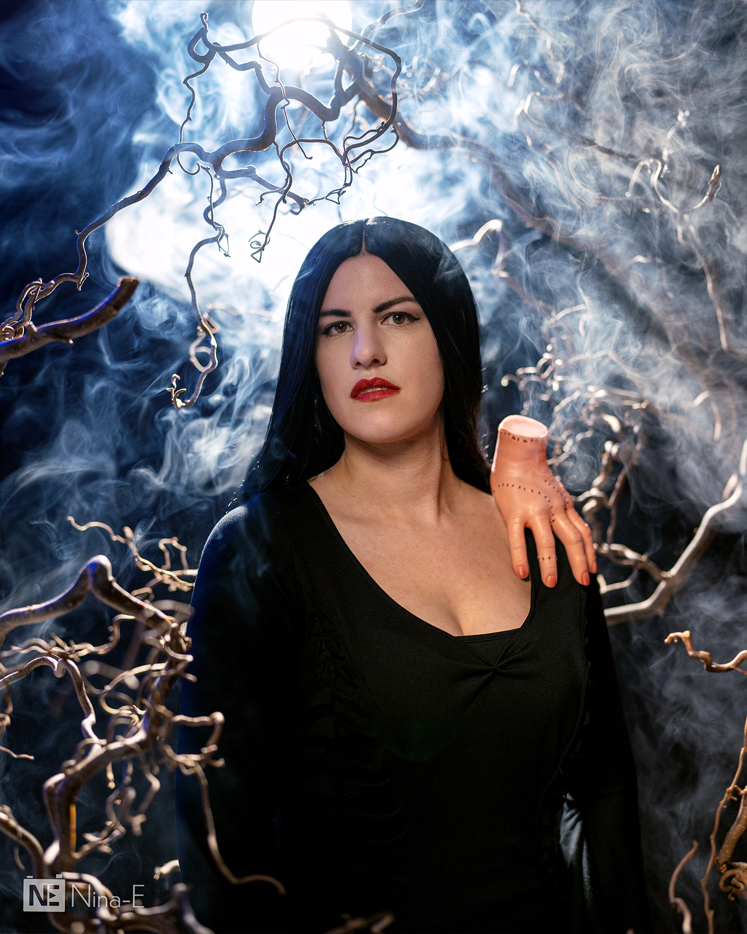 Morticia Adams Cosplayerin